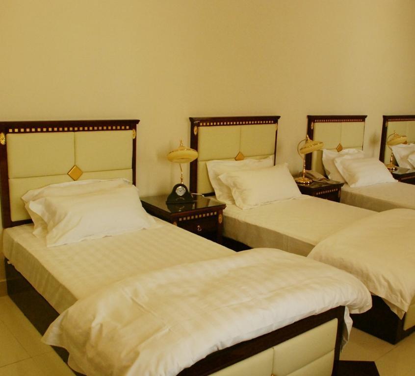 City Hotel Σαλάλα Δωμάτιο φωτογραφία