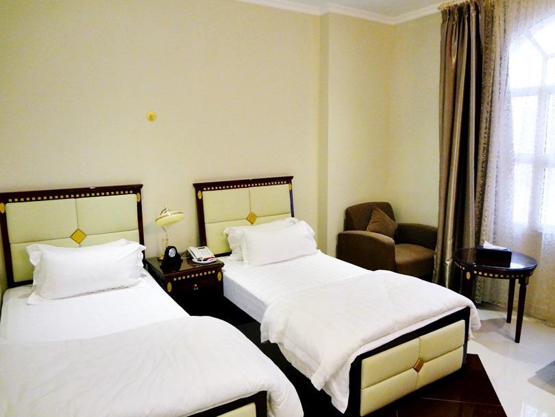 City Hotel Σαλάλα Εξωτερικό φωτογραφία